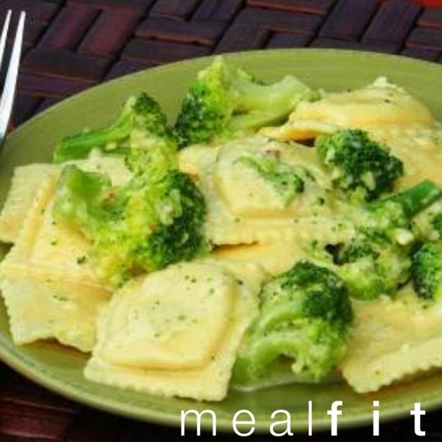 Cheese Ravioli with Broccoli Cream Sauce – MealFit