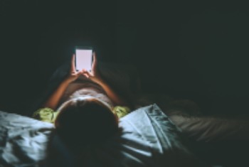 Why you should put the phone away at bedtime